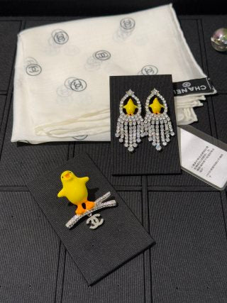 Chanel Little Yellow Chick Branch-Style Pendant Brooch with Full Pavé Diamonds
