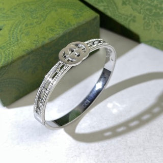 Gucci Interlocking Oval Emblem Pavé Edge Bangle Bracelet