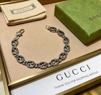 Gucci GG Interlocking Medallion Silver Link Bracelet