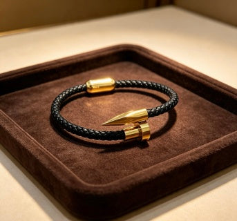 Gucci GG Horn Charm Leather Wrap Bracelet